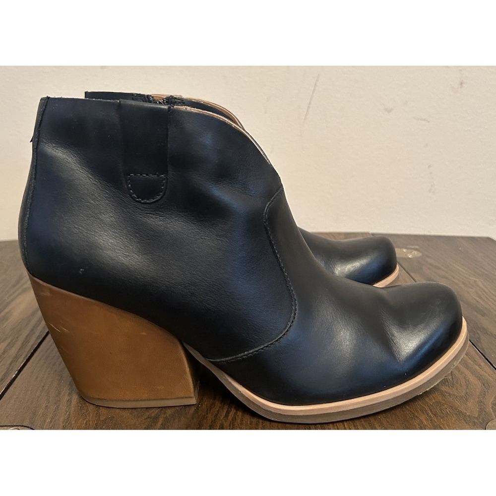 Korks By Kork Ease Black Leather Ankle Boot Side Zip Chunky Heel Women's 9.5 M